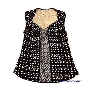 Weston black & cream top. Size M. Sexy and cute. Great neckline & wide straps